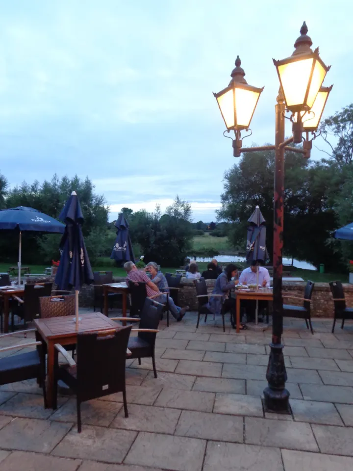 Morse Victoria Arms 7.jpg