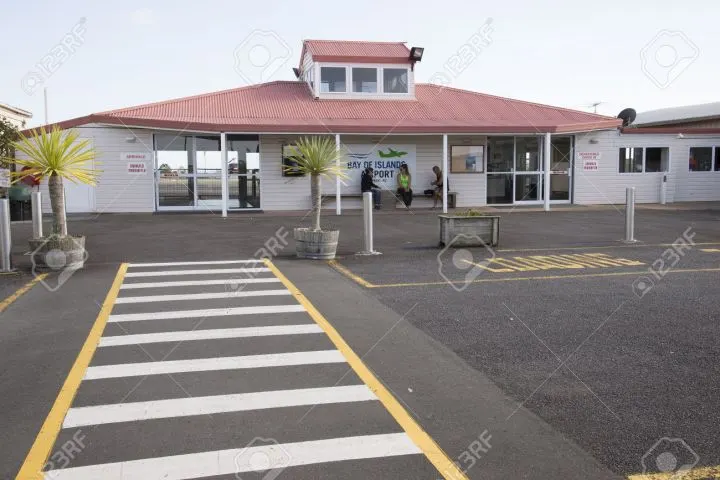 26557620-bay-of-islands-airport-at-kerikeri-north-island-new-zealand.jpg