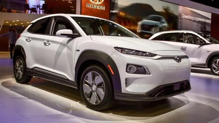 2019-hyundai-kona-electri-36_800x0w.jpg