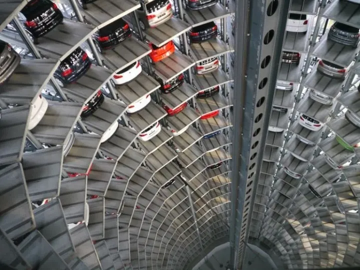Autostadt 1.jpg